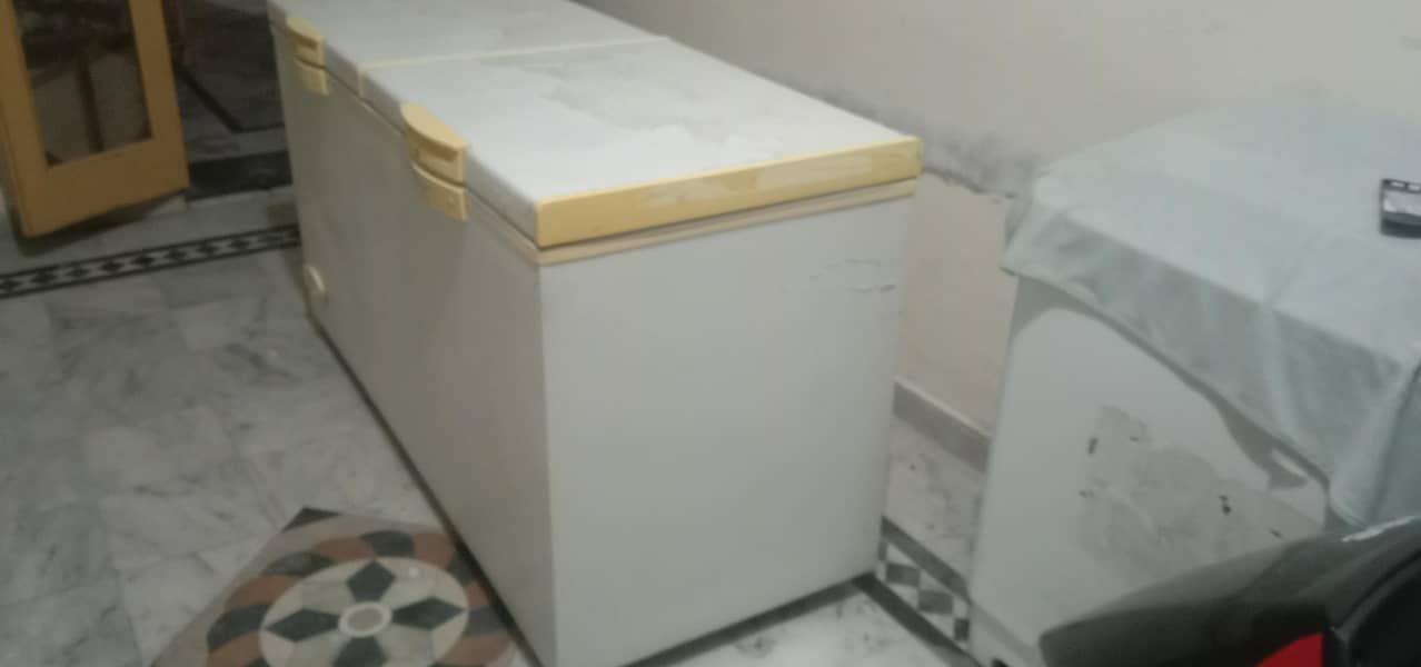 deep freezer with good condition 6