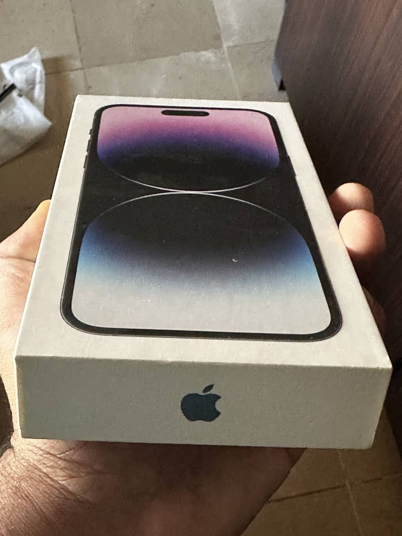 Apple iPhone 14 Pro Max 0