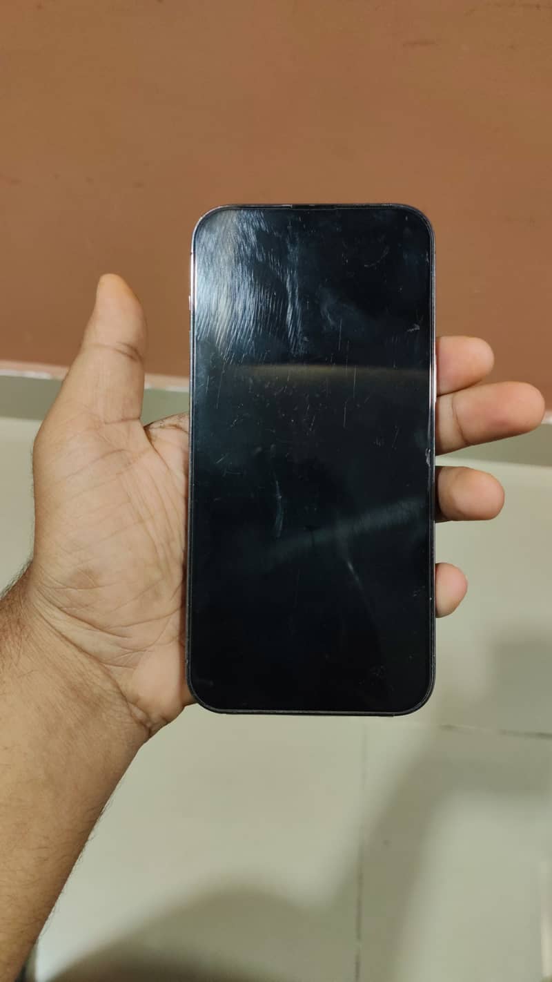 Apple iPhone 14 Pro Max 5