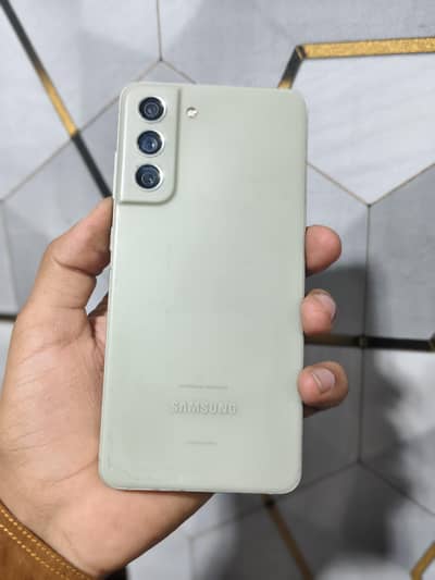 Samsung Mobile S21 FE