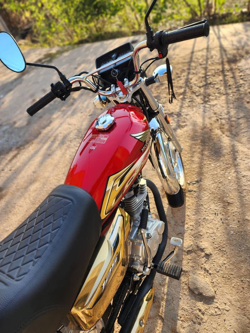 Honda 125 Gold Edition 2026 Model Self Start 3000KM Peshawar - Standard ...