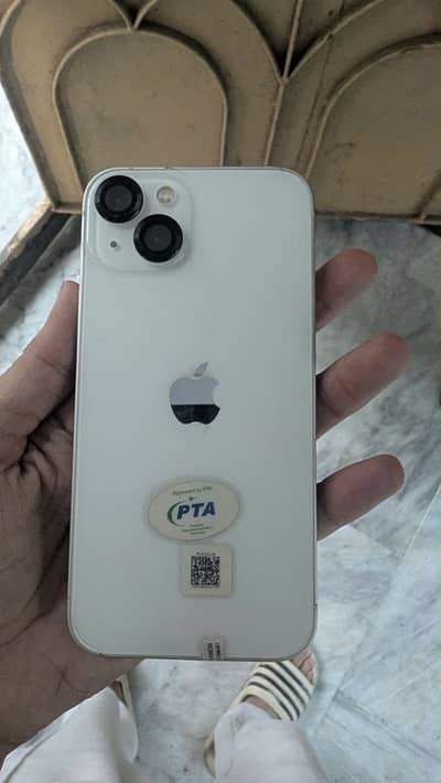 Apple iPhone 13