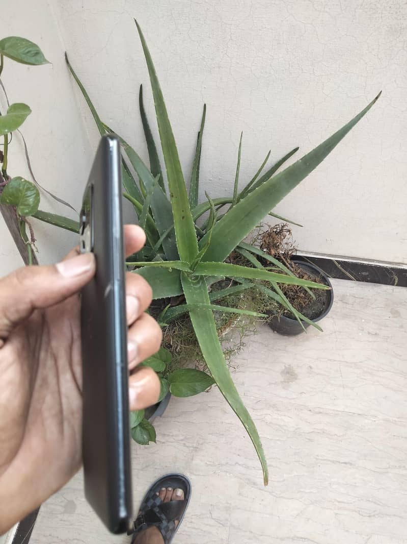 One Plus 10 Pro 5
