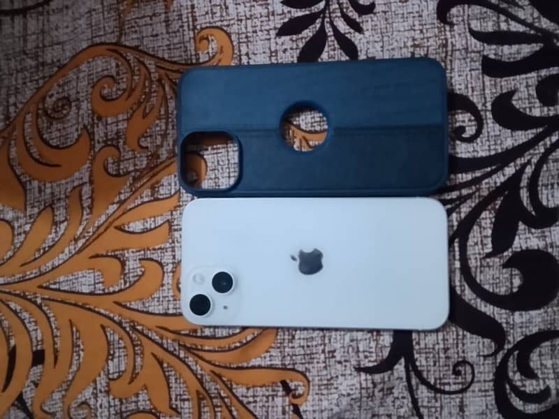 Apple iPhone 13 0