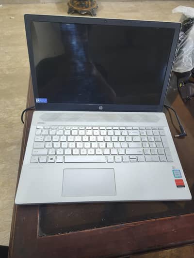hp pavilion 15 series, core i7, HDD 1tb, m2ssd 128gb
