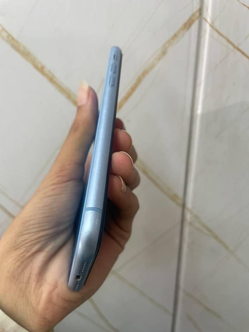 Apple iPhone XR 1