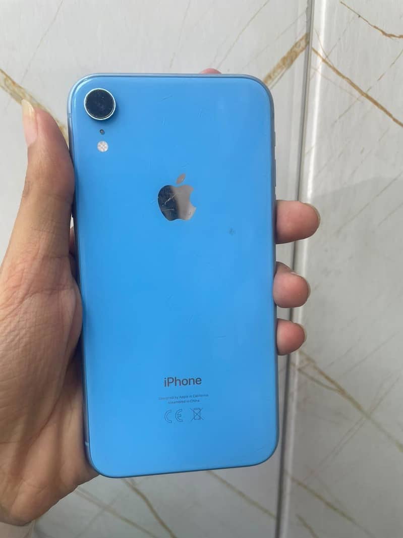 Apple iPhone XR 3