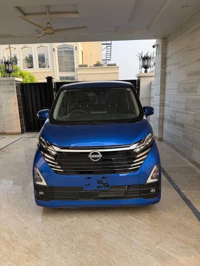 Nissan Dayz Highway Star 2025 urgent for sale