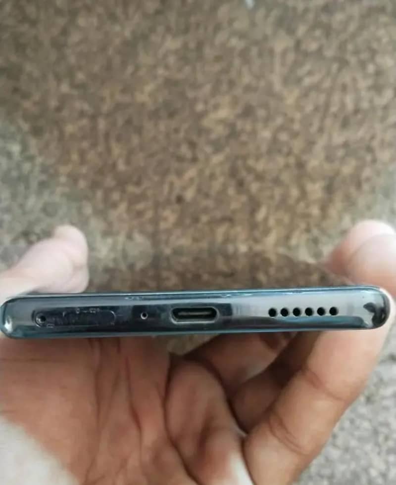 Tecno CAMON 30S 1