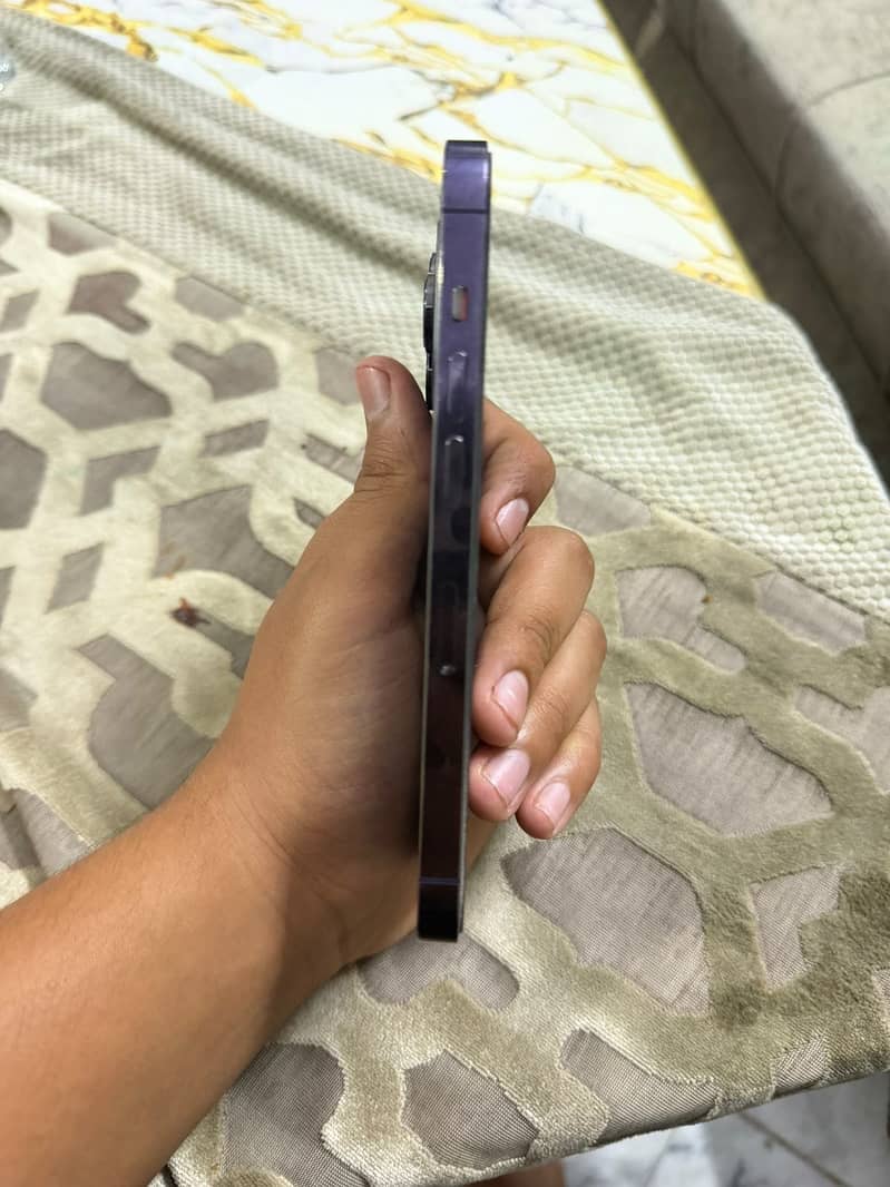 Apple iPhone 14 Pro 3