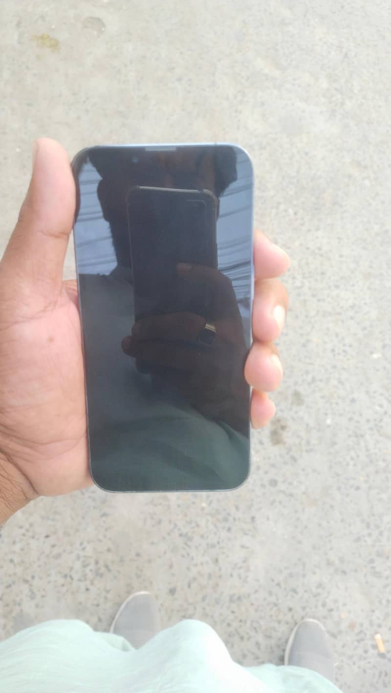 Apple iPhone 13 Pro 1