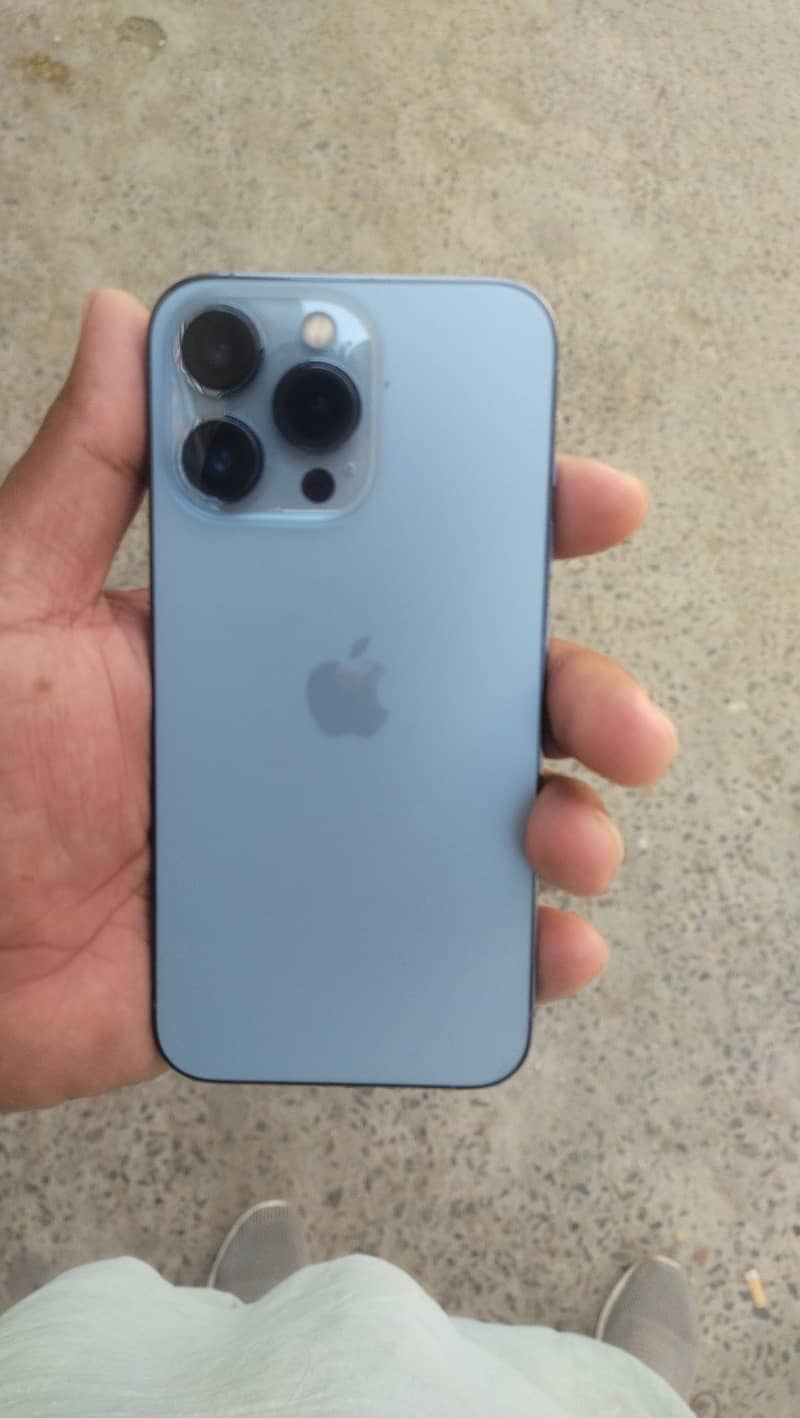 Apple iPhone 13 Pro 3