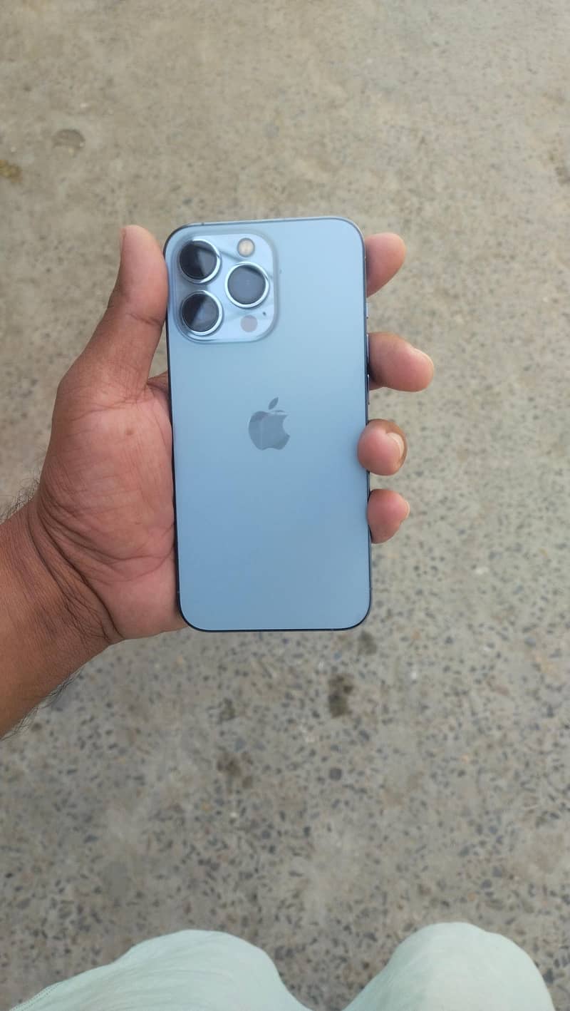 Apple iPhone 13 Pro 6