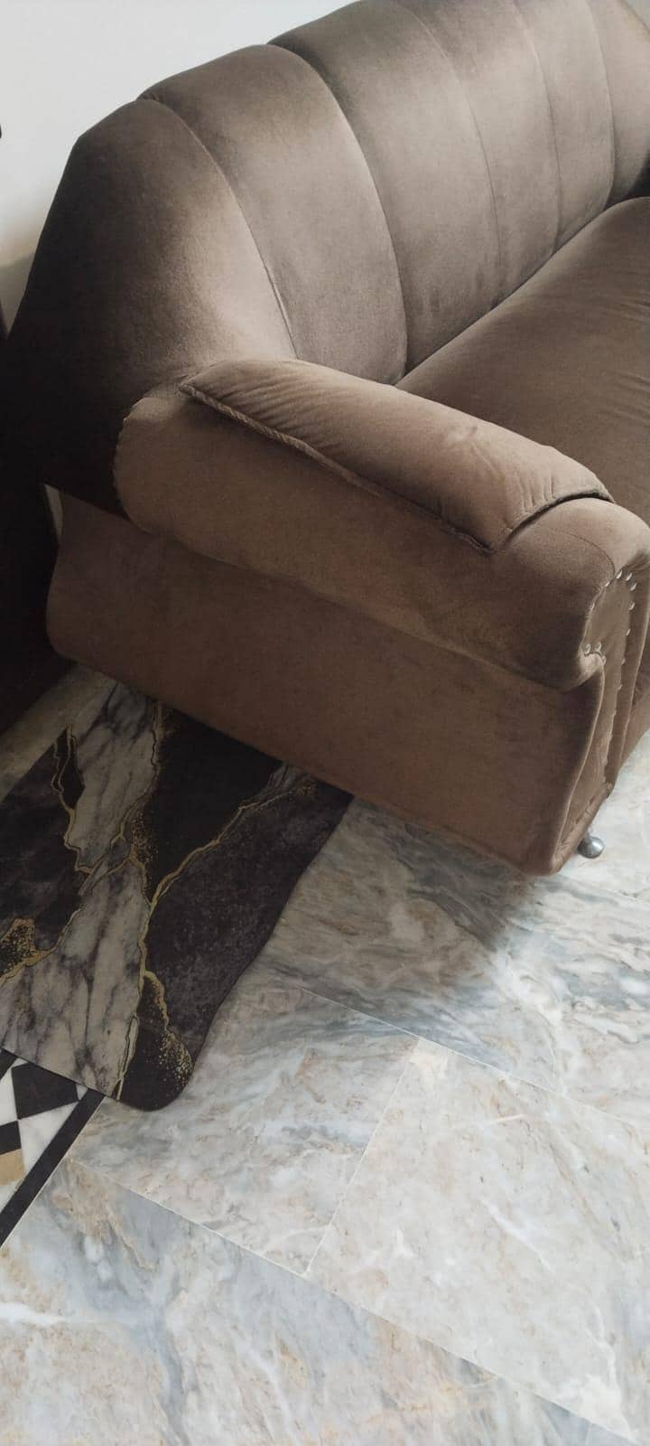 sofa for sell 1