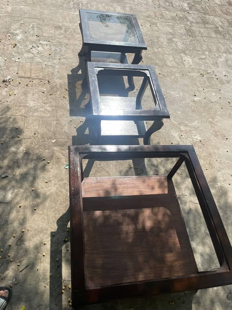 3 tables panted 6