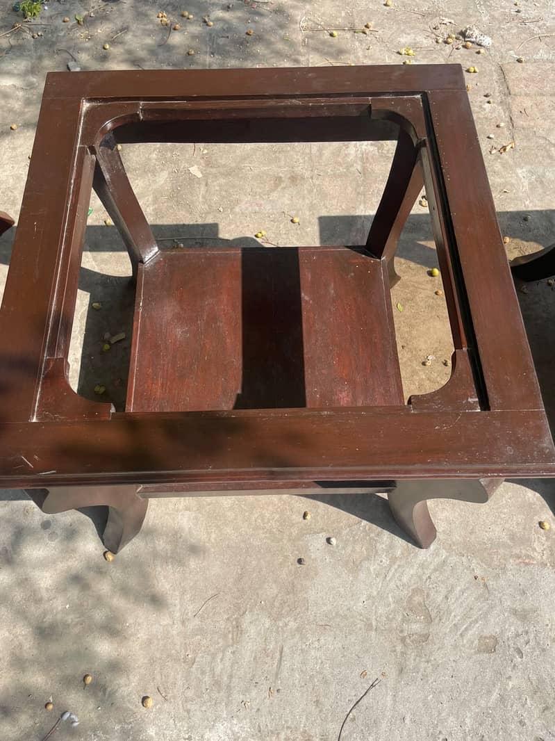 3 tables panted 7