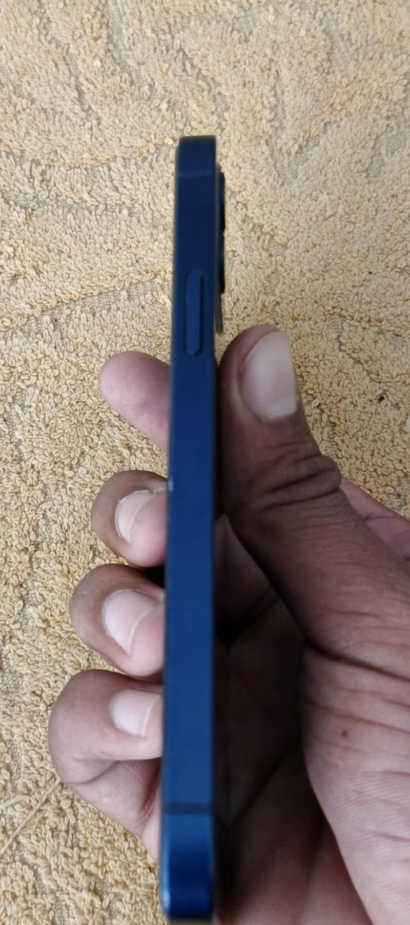 Apple iPhone 12 3