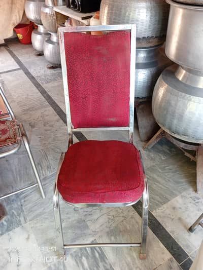 I am sailing sitting chair in used condition
