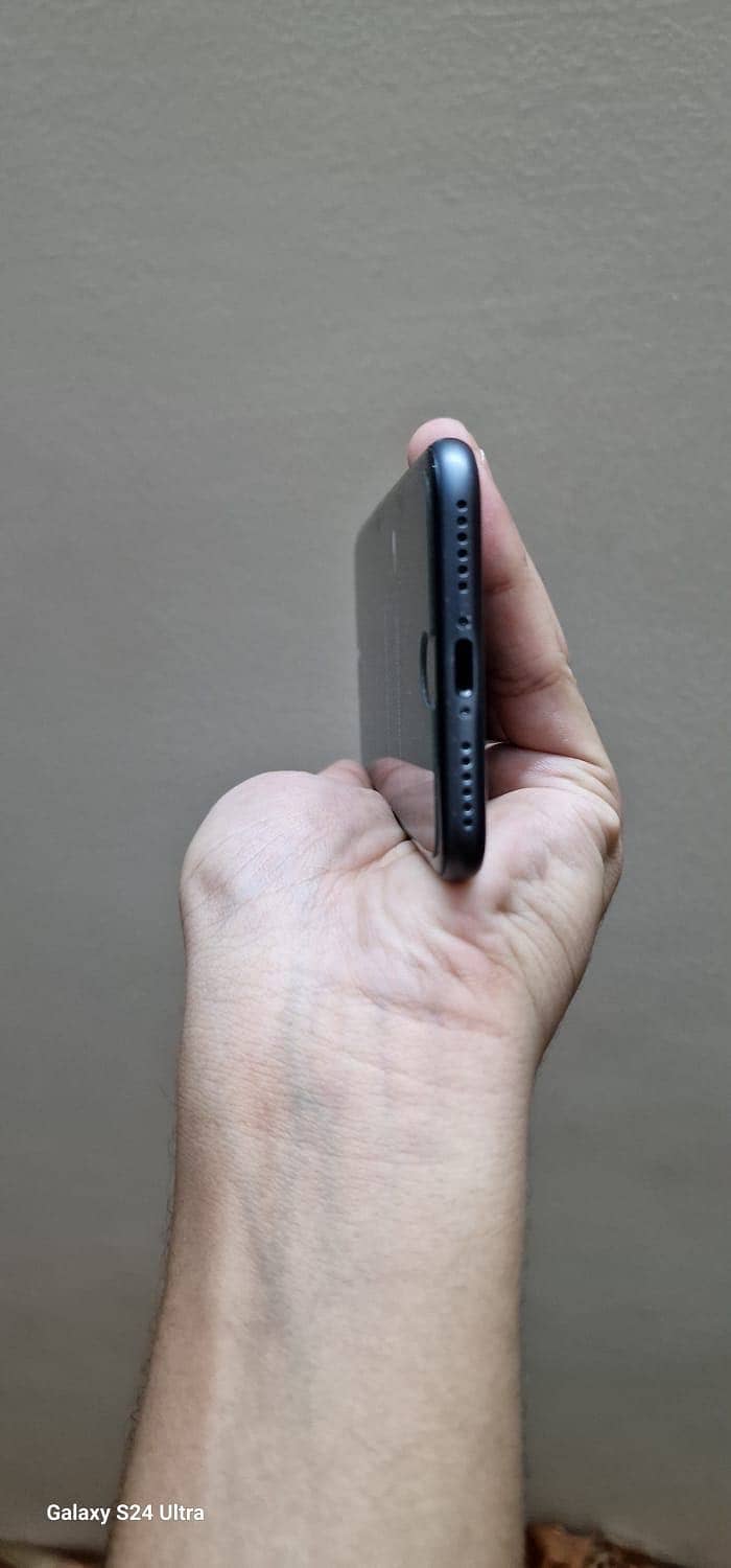 Apple iPhone 14 Pro Max 4