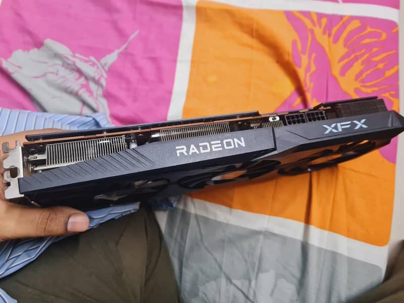 AMD XFX 6700 XT 1