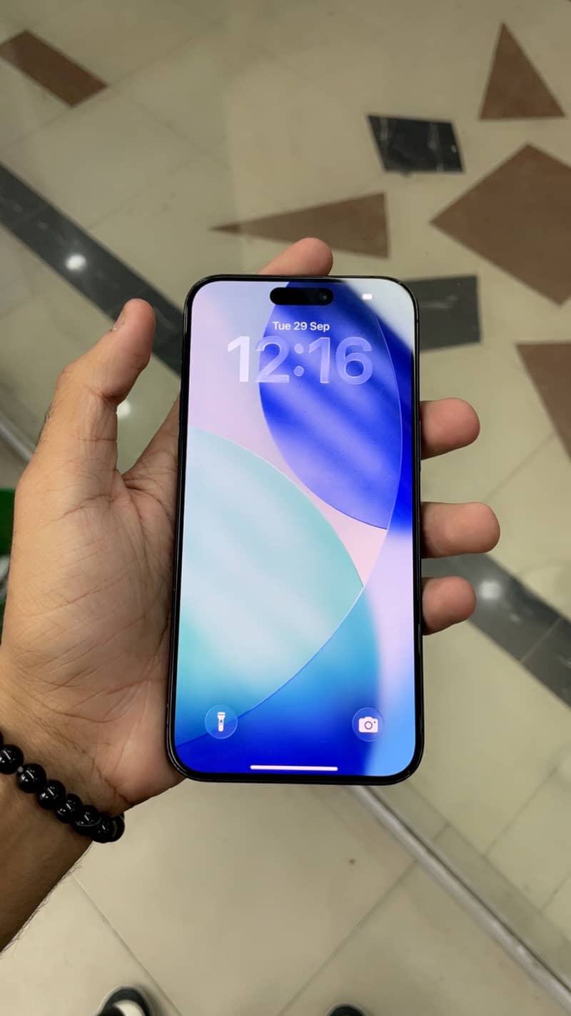 Apple iPhone 15 Pro Max 1