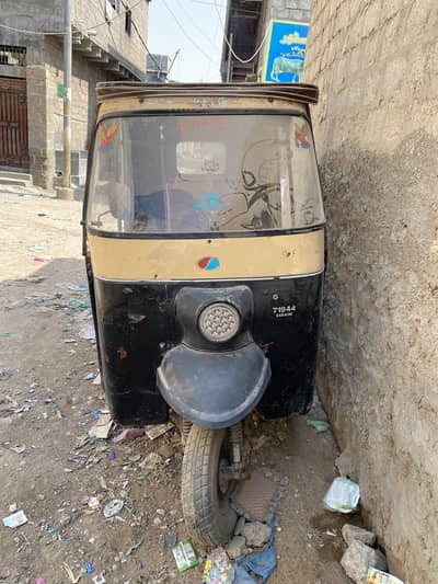 auto rickshaw 2010 model hai all okey