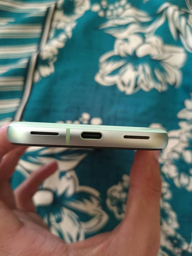 Google Pixel 8a 2