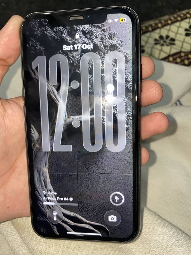 iPhone 11 5