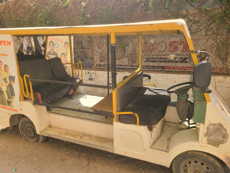 School shuttle bus 3