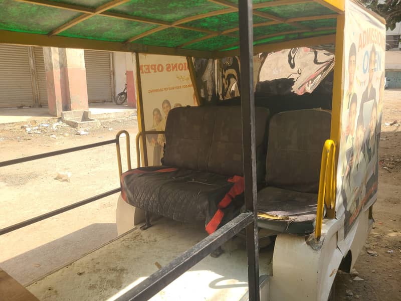 School shuttle bus 4