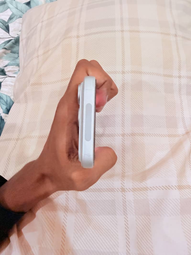 Apple iPhone 17 Pro 3