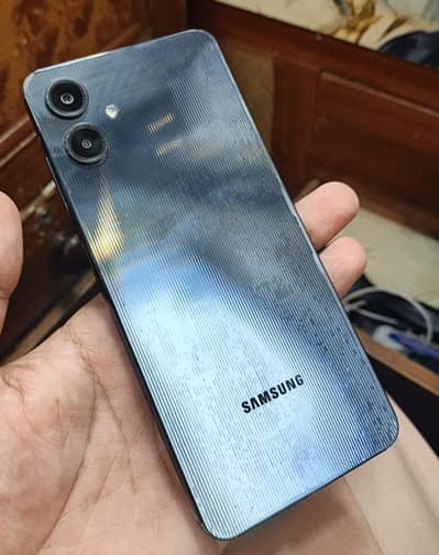 Samsung Mobile A06