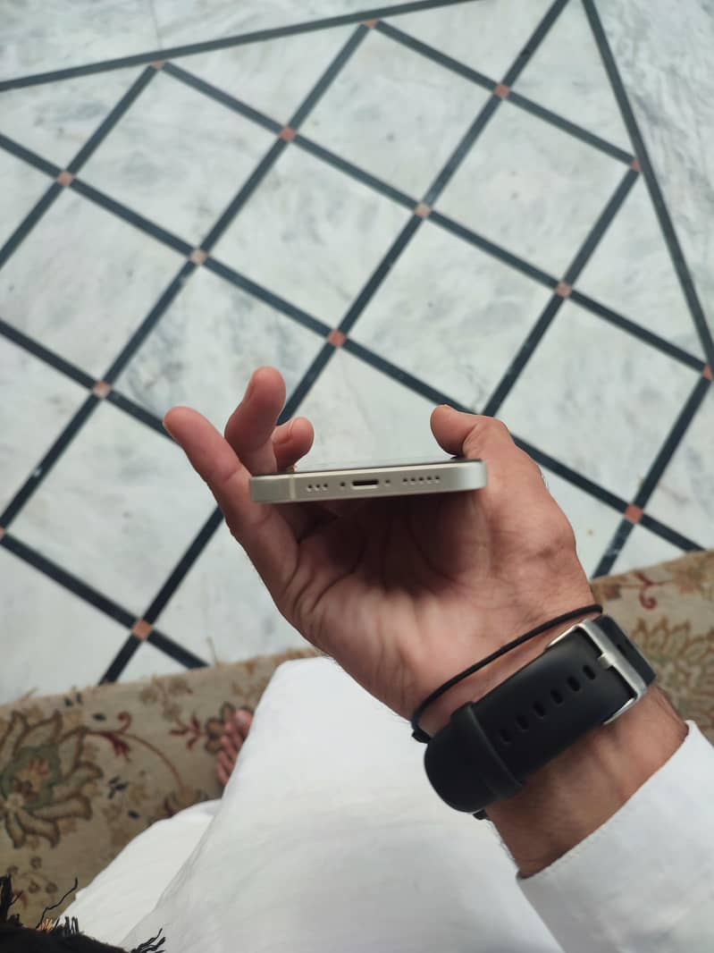 Apple iPhone 13 3