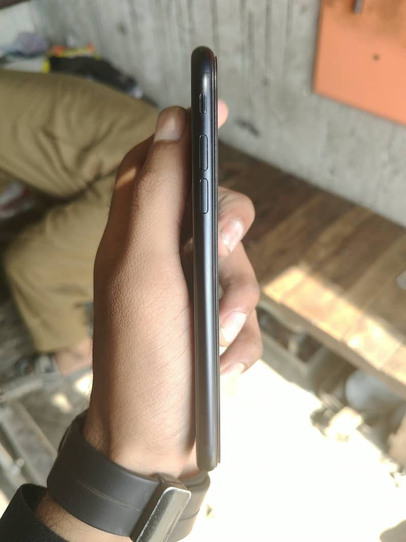 Apple iPhone SE 2nd Generation 2