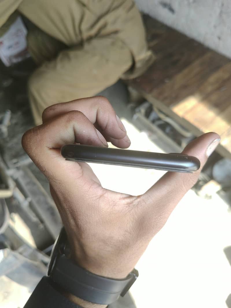 Apple iPhone SE 2nd Generation 5