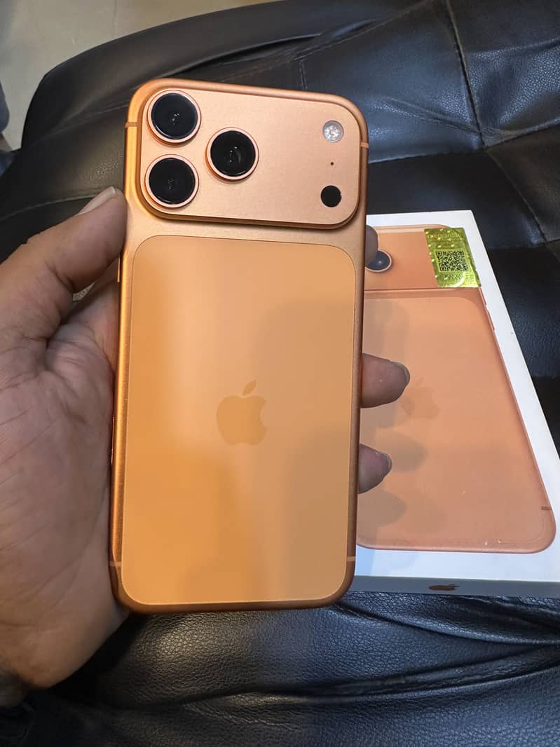 Apple iPhone 17 Pro Max 1