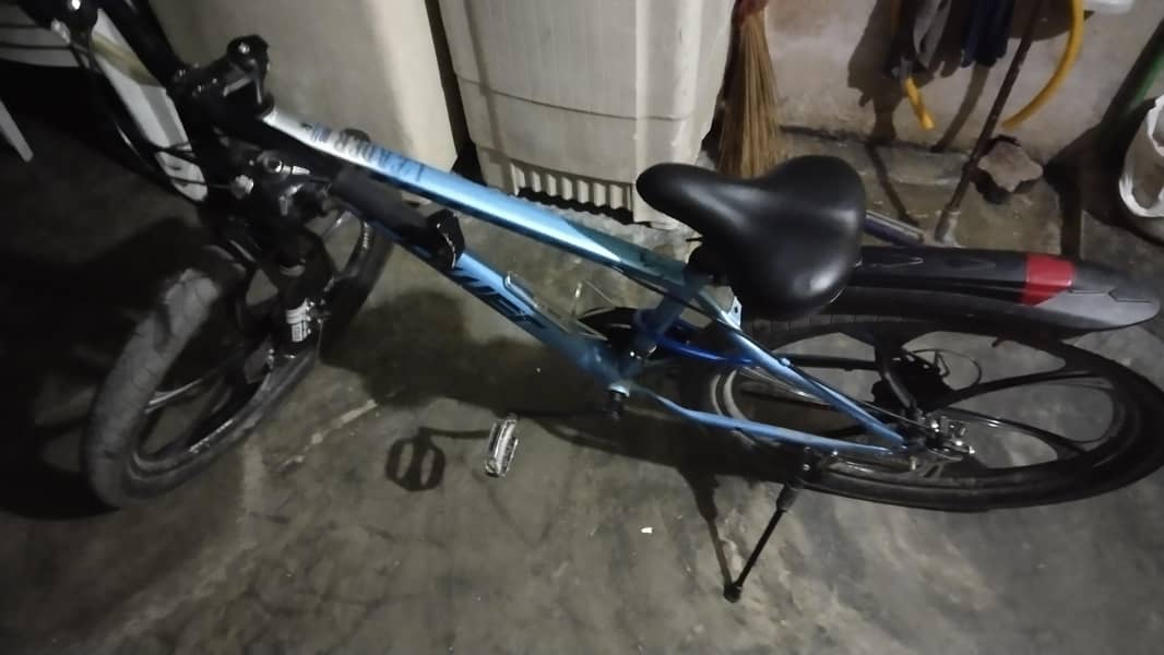 9.5/10 Condition bicycle 4