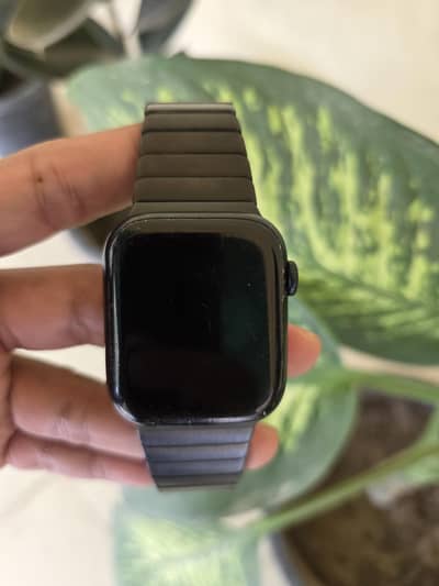 Apple Watch Series 9 45mm Midnight Black with 4 Extra Bands