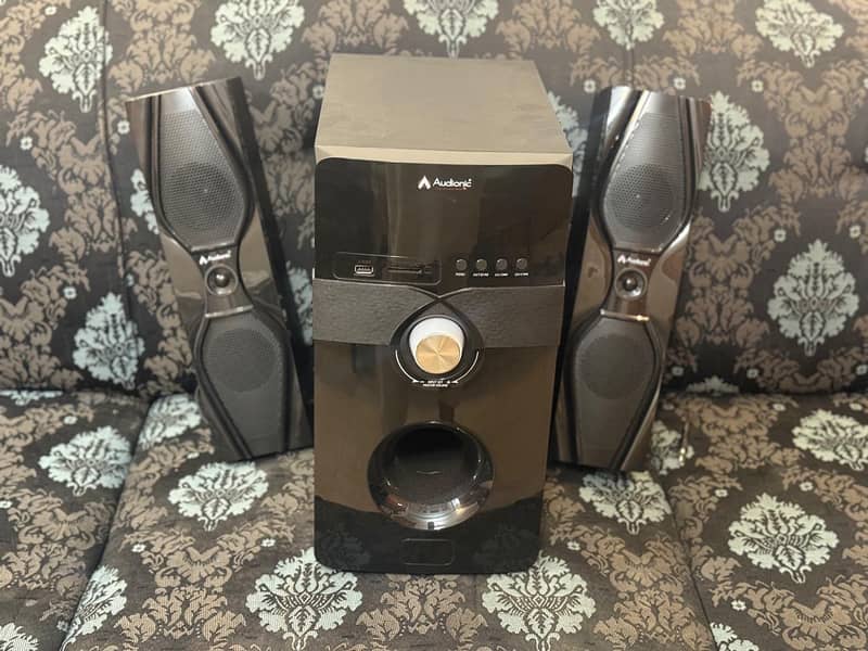 Audionic vision 40 1