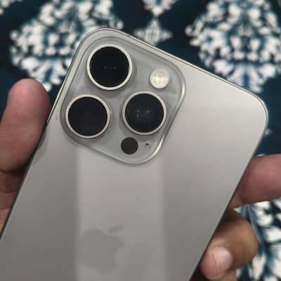 Apple iPhone 15 Pro Max