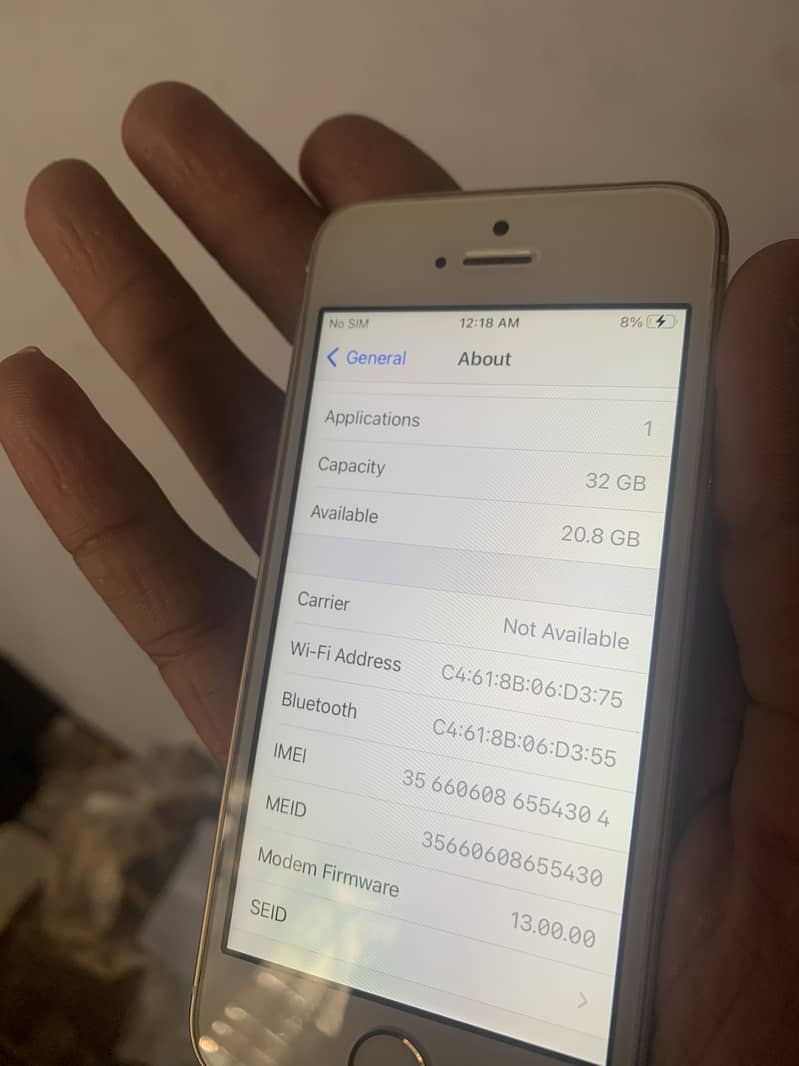Apple iPhone SE 3