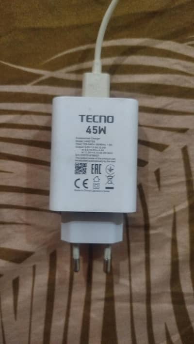 Tecno CAMON 40 Pro
