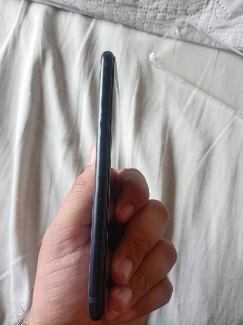 Apple iPhone SE 3