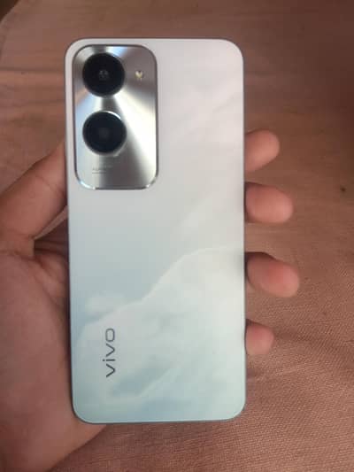Vivo Y18
