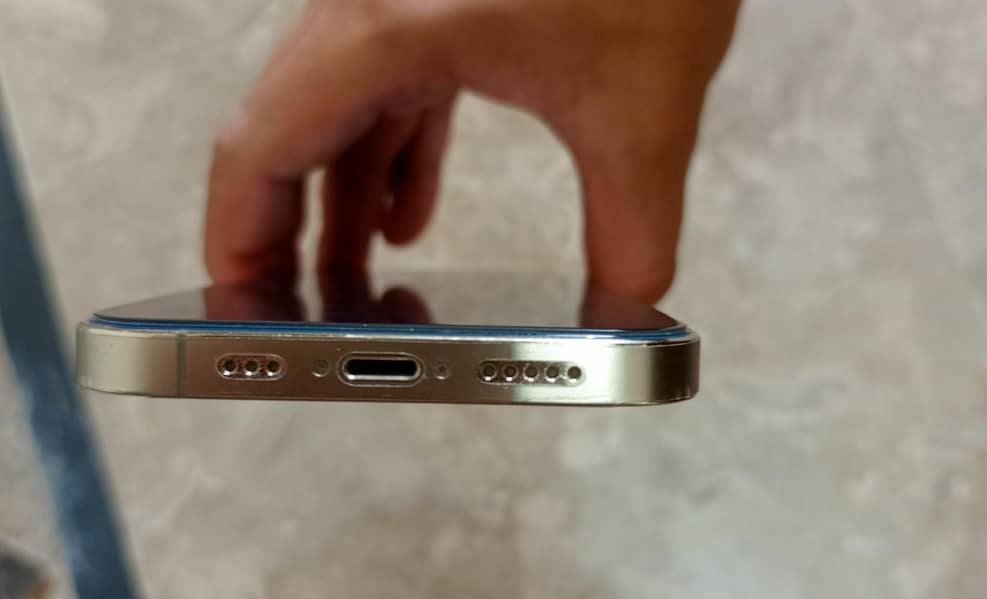 Apple iPhone 12 Pro 2
