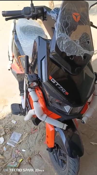 Yadea GD70 for sell