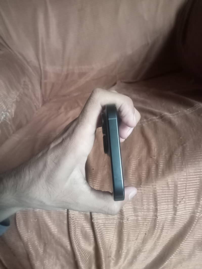 iPhone 16 Pro Max bypass 3