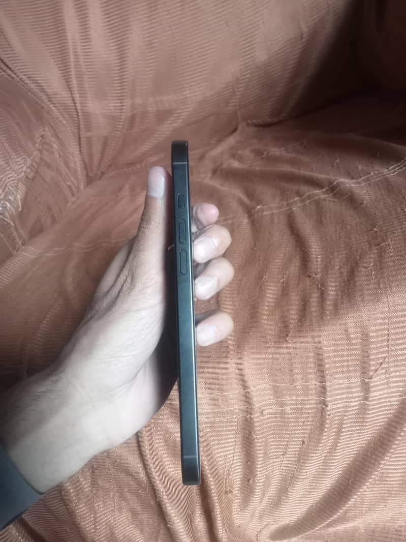 iPhone 16 Pro Max bypass 4