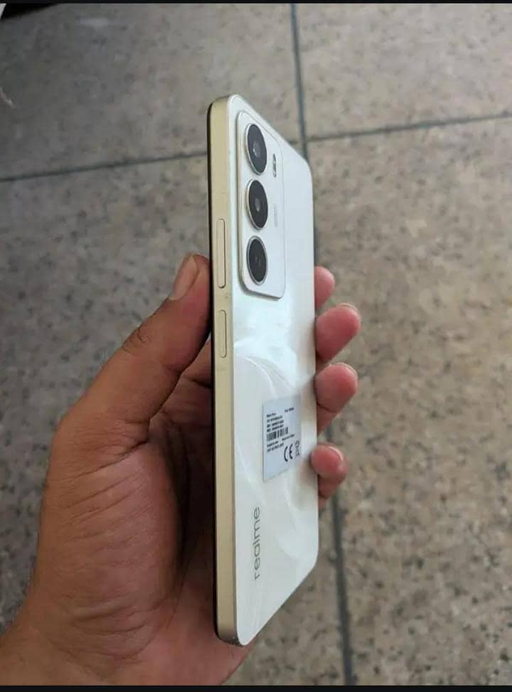 Realme C71 1