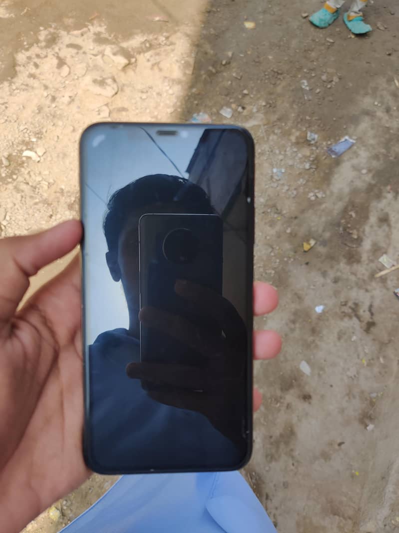 Apple iPhone 11 Pro Max 1